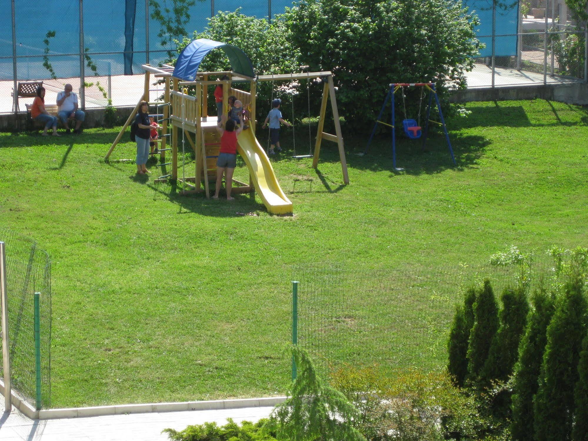 Asti Arthotel Sinemoretz Esterno foto