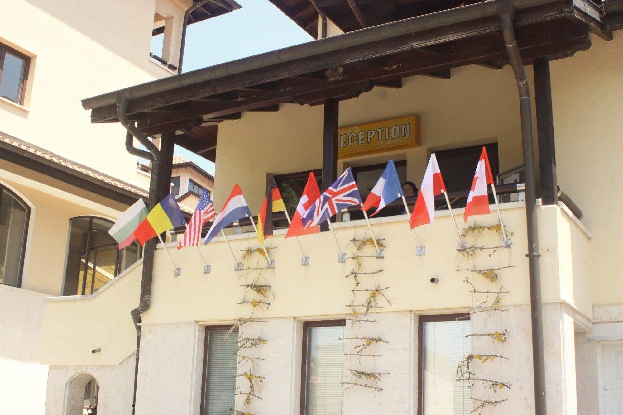 Asti Arthotel Sinemoretz Esterno foto