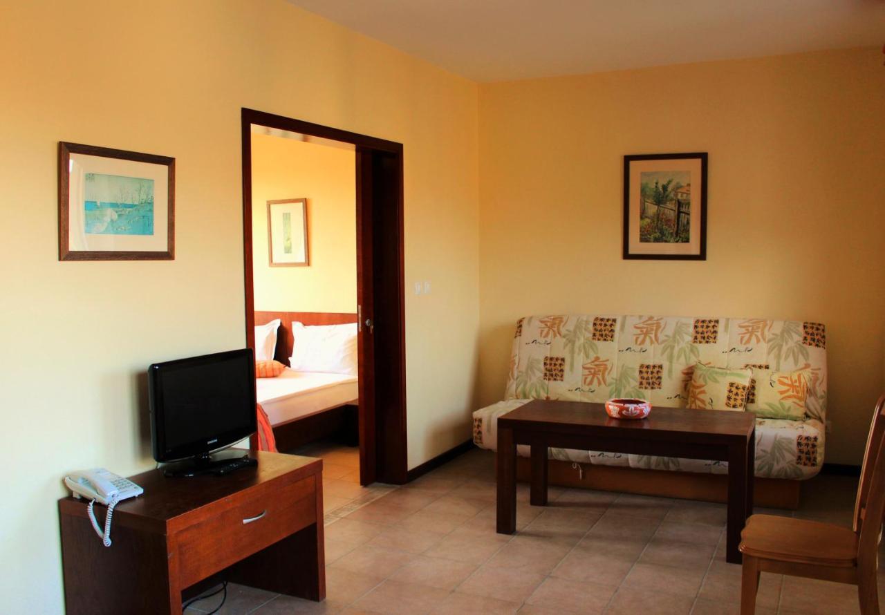 Asti Arthotel Sinemoretz Esterno foto